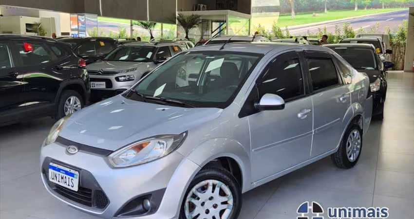 FORD FIESTA 1.6 ROCAM SEDAN 8V FLEX 4P MANUAL