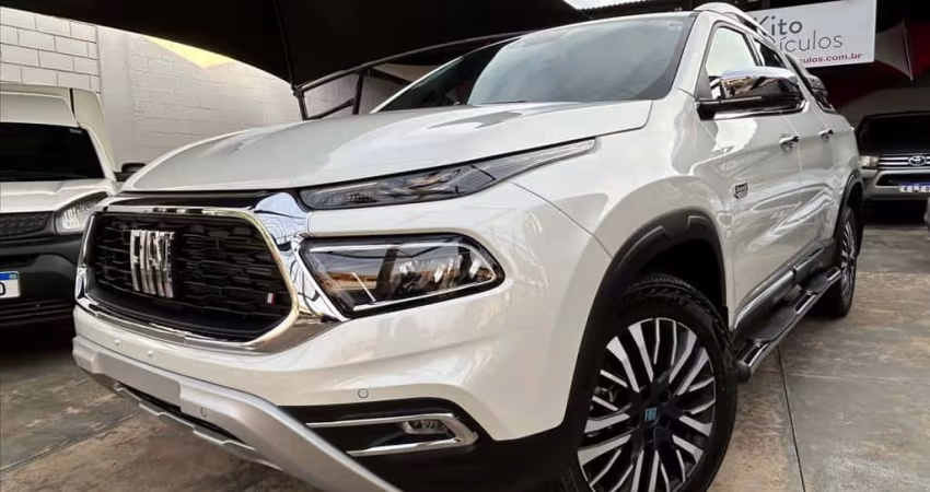 FIAT TORO 2.0 16V TURBO DIESEL RANCH 4WD AT9