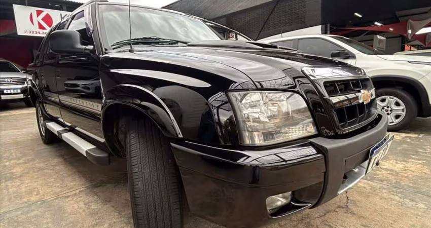 CHEVROLET S10 2.8 EXECUTIVE 4X4 CD 12V TURBO ELECTRONIC INTERCOOLER DIESEL 4P MANUAL
