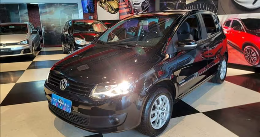 VOLKSWAGEN FOX 1.6 MI Highline 8V - 2013/2014