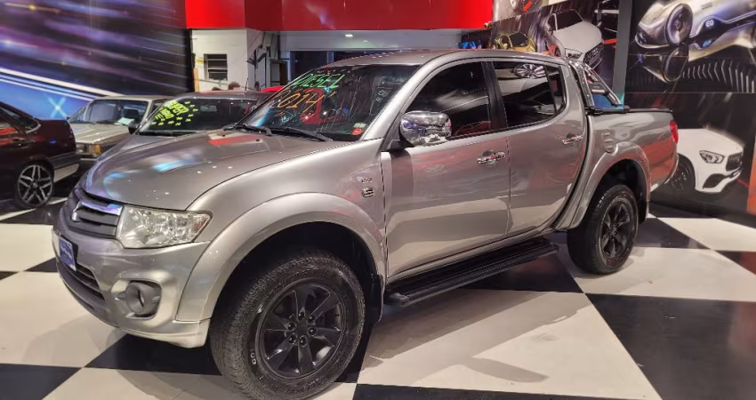 ﻿L200 Triton HPE 3.2 Turbo Diesel 2014 – Potência, robustez e conforto para qualquer desafio!