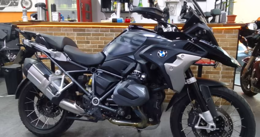 BMW R1250 TRIPLE BLACK 2022