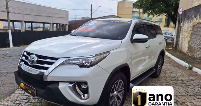 Hilux Sw Srx 2,8 4x4 turbo diesel 7 lugares 2019