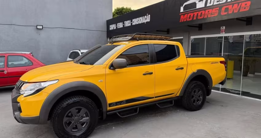 MITSUBISHI TRITON SAVANA 2.4 CD 4X4 TB DIESEL AUT. 2023