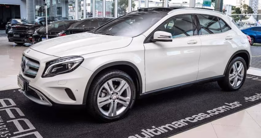 MERCEDES-BENZ GLA 200 ENDURO 1.6T 156CV C/TETO AUT./2016