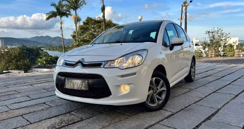 Citroën C3 TENDANCE - Branca - 2013/2014
