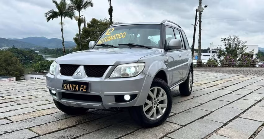 Mitsubishi Pajero TR4 MC 4X4 FLEX HP - Prata - 2011/2012