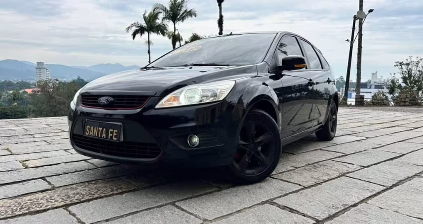 Ford Focus 2.0L HA - Preta - 2009/2009