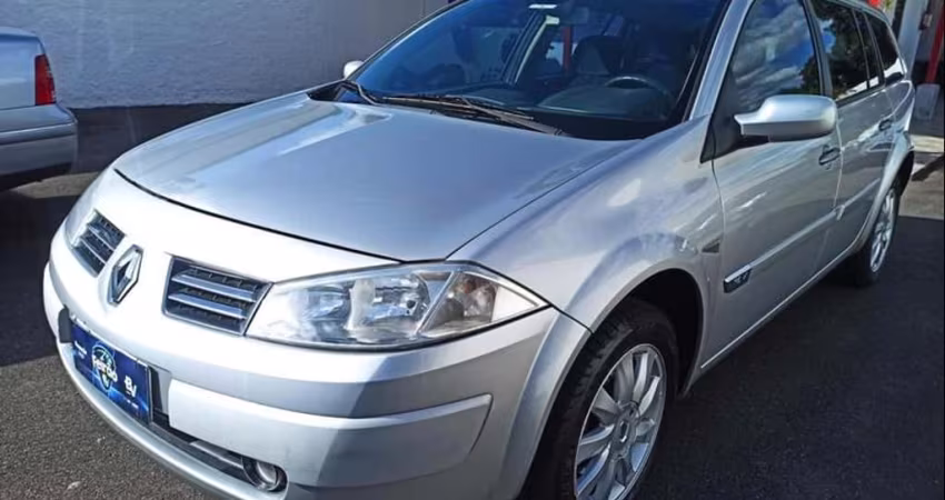 RENAULT MEGANE GRAND TOUR DYNAMIQUE 1.6 16V HI-FLEX MEC. 2011