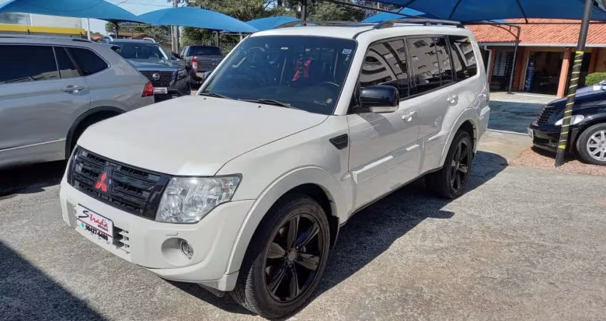 MITSUBISHI PAJERO FULL 3.2 HPE 4X4 16V DIESEL 4P AUTOMÁTICO