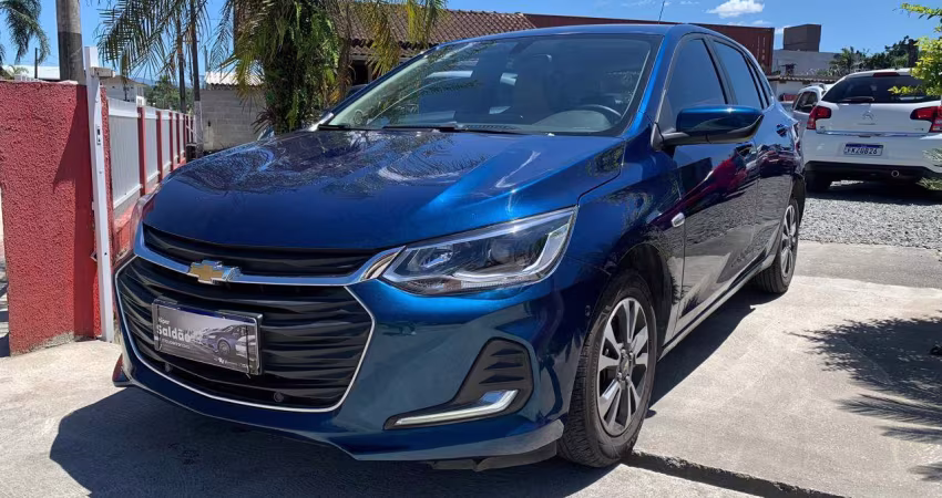 lindo carro, cor exclusiva, acessórios e itens de fabrica, super inteiro