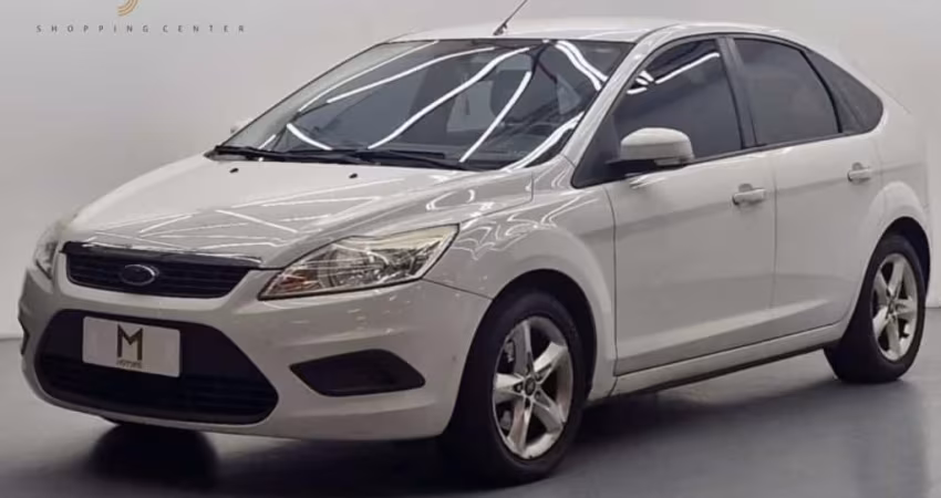 FORD FOCUS HATCH GLX 2.0 FLEX MANUAL - 2012 - BRANCO