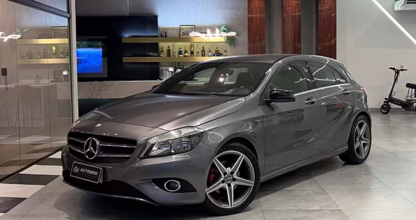 Mercedes-Benz Classe A A 200 1.6 TB 16V Style 156cv Aut.  - Cinza - 2014/2014