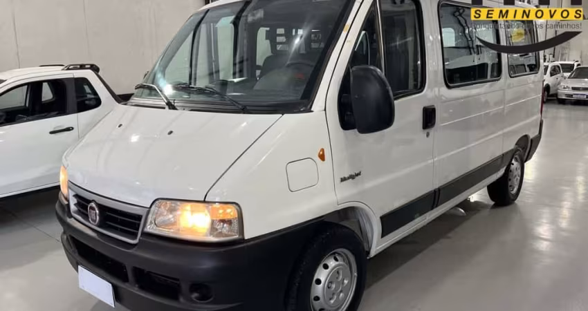 Fiat Ducato 2016 2.3 minibus teto baixo 8v turbo diesel 3p manual