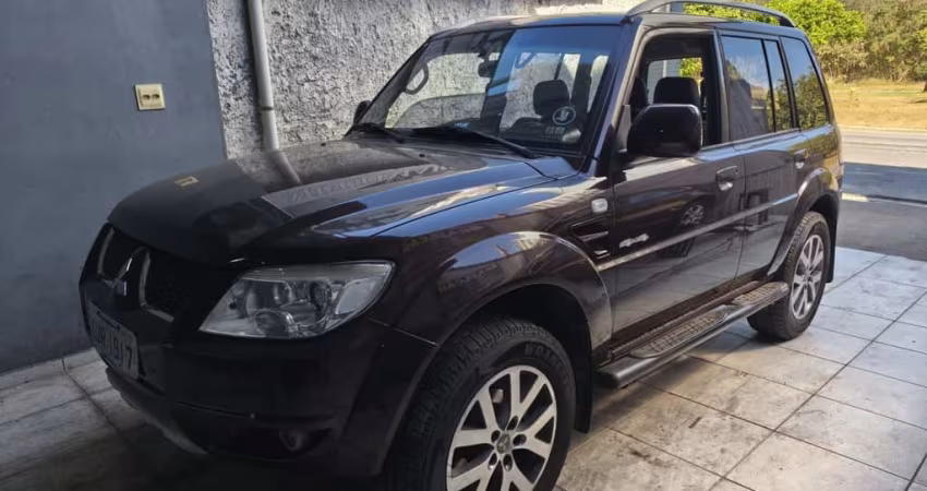 Mitsubishi Pajero tr4 2013 2.0 4x4 16v 140cv flex 4p automático