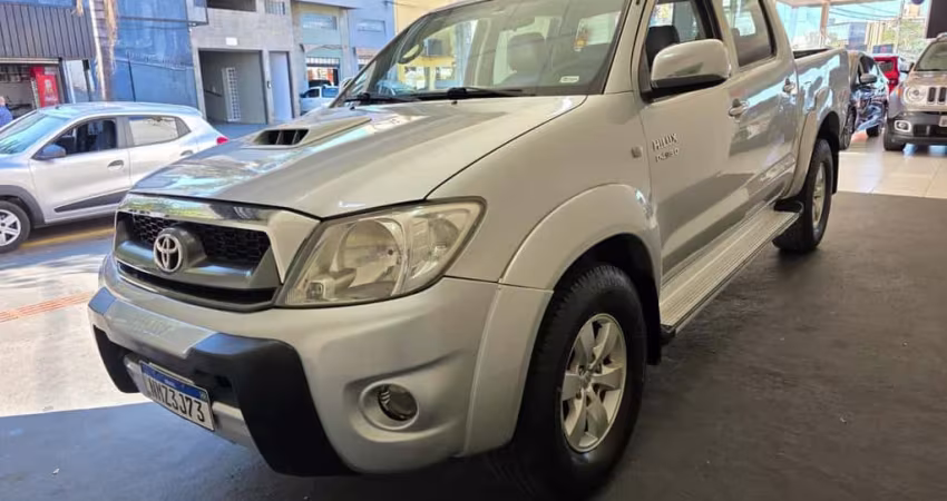 TOYOTA HILUX CD4X2 SRV 2010