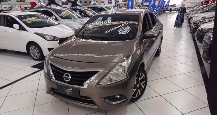 Nissan Versa Flex Automático