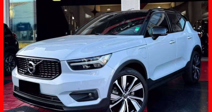 VOLVO  XC40 T-5 R-DESIGN 1.5 FWD HIBRIDA EXCLUSIVIDADE (carro mais seguro do mundo)