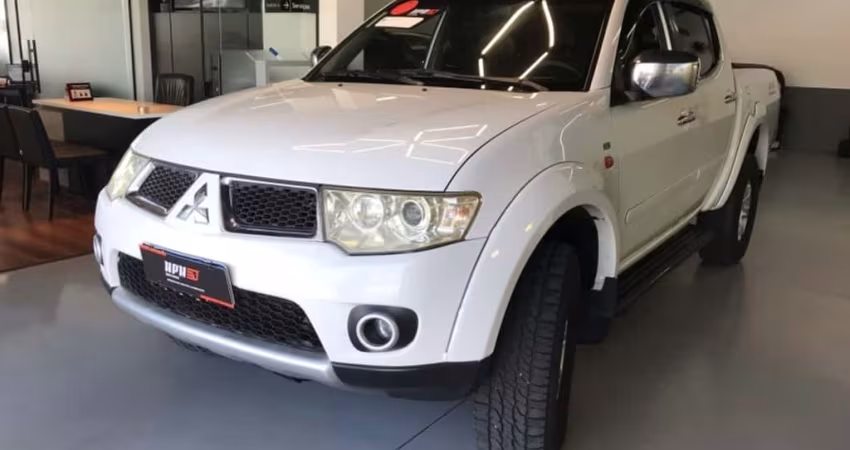 Mitsubishi L200 TRITON 3.2 HPE 4X4 CD 16V TURBO INTERCOOLER DIESEL 4P AUTOMÁTICO