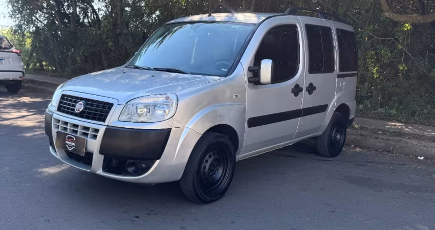 DOBLO 1.8 ESSENCE 7 LUGARES COM GNV