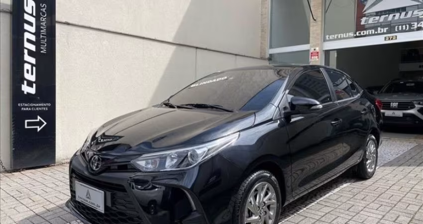 TOYOTA YARIS 1.5 16V Sedan XS  2.500km