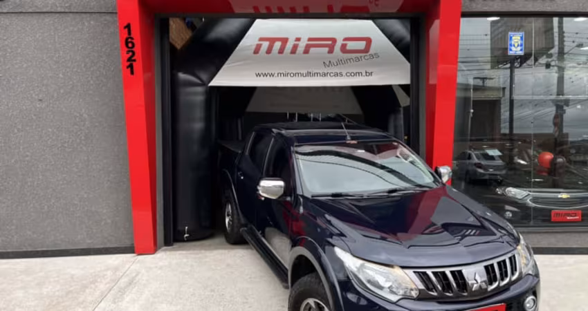 Mitsubishi L200 TRITON 2.4 16V TURBO DIESEL SPORT HPE CD 4P 4X4 AUTOMÁTICO