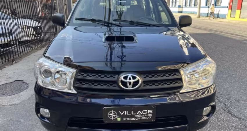 Toyota Hilux sw4 2010 3.0 srv 4x4 7 lugares 16v turbo intercooler diesel 4p automático