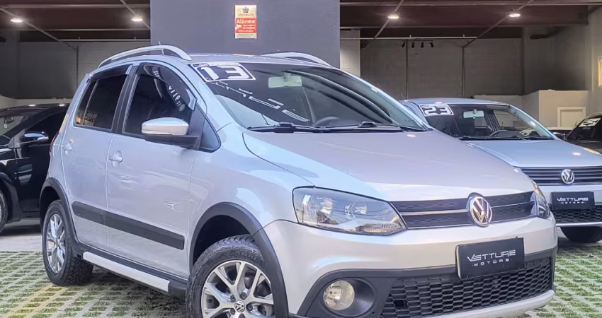 Volkswagen CrossFox 1.6 8V MI Flex Manual - 2012/2013