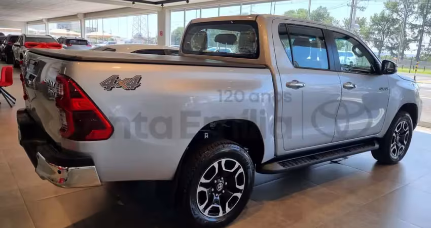 TOYOTA HILUX 2.8 SRV 4X4 CD TURBO INTERCOOLER 16V