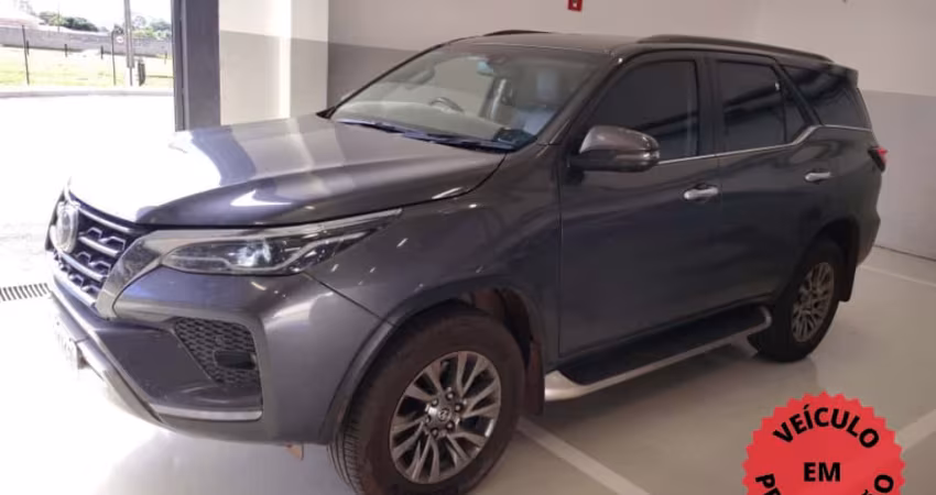 TOYOTA HILUX SW4 2.8 SRX DIAMOND 4X4 TURBO