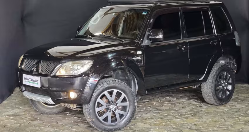 Mitsubishi Pajero TR4 2.0/ 2.0 Flex 16V 4x4 Aut.  - Preta - 2010/2011