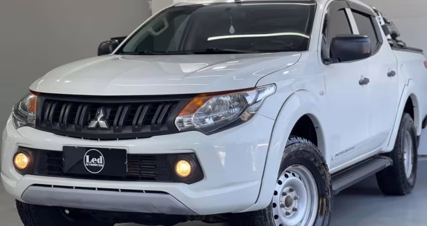 MITSUBISHI L200 TRITON OUTDOOR Tri. Outd. GLX 2.4 CD 4x4 Die. Mec.