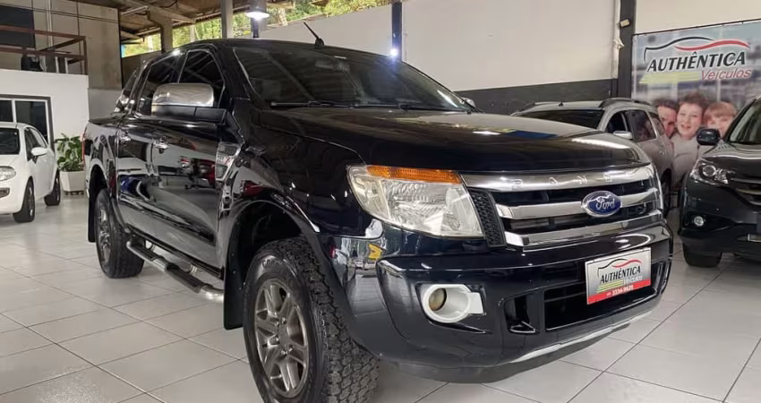 Ford Ranger XLT 3.2 20V 4x4 CD Diesel Aut.  - Preta - 2014/2015