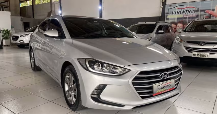 Hyundai Elantra GLS 2.0 16V  - Prata - 2016/2017