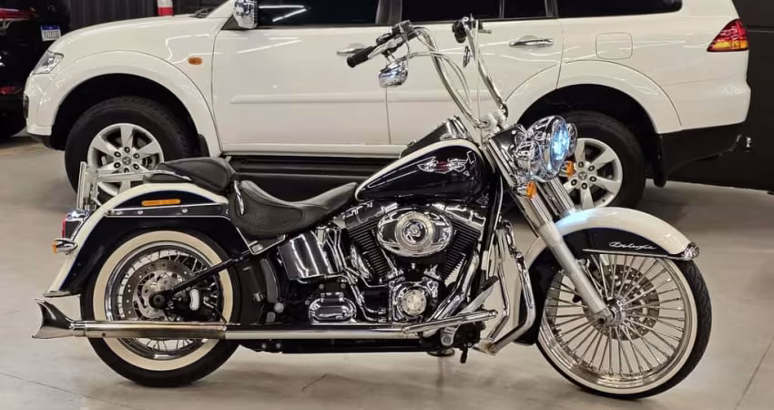 SOFTAIL DELUXE  FLSTN