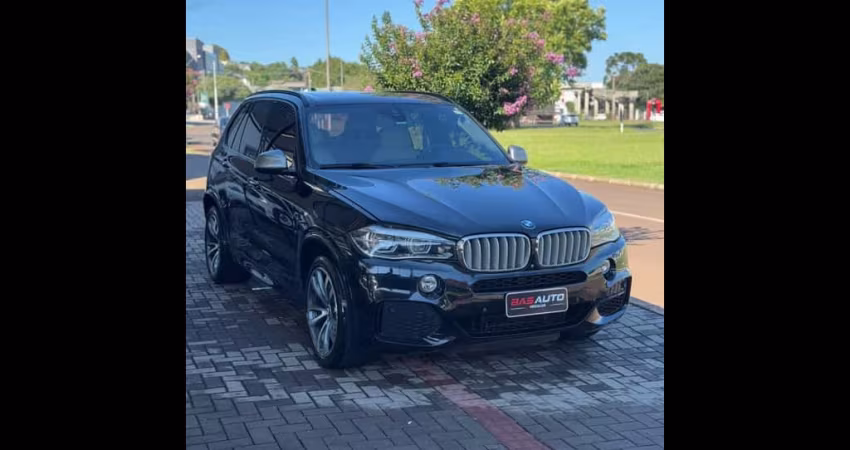 BMW X5 XDRIVE M50d Diesel - Preta - 2016/2017