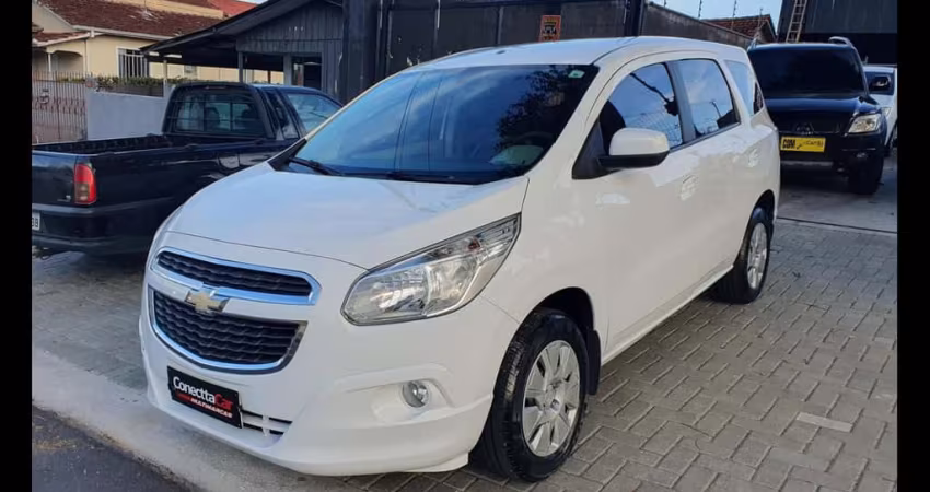 CHEVROLET SPIN 1.8L MT LT 2015