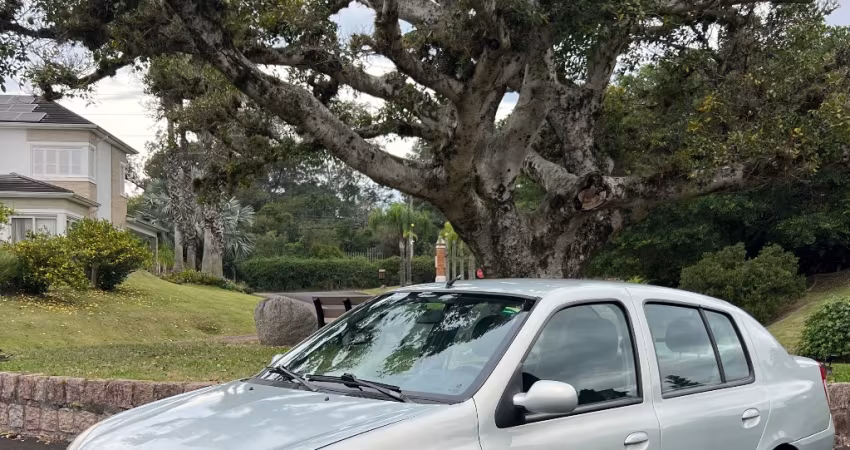 Renault Clio sedan 1.6 Privilegie 2009 - Top de linha 