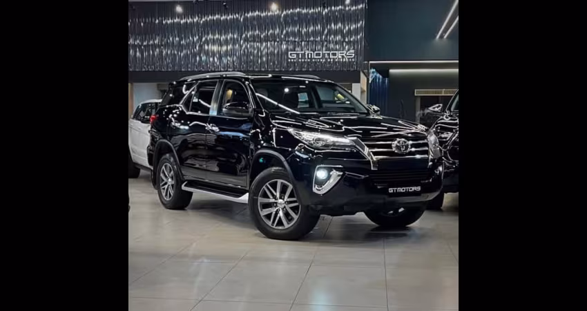 TOYOTA HILUX SWSRXA4FD 2019