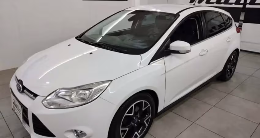 Ford FOCUS 2.0 TITANIUM 16V FLEX 4P POWERSHIFT