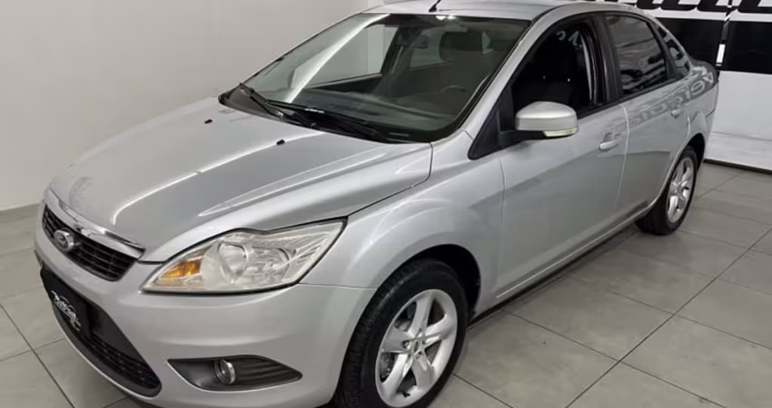 Ford FOCUS 2.0 GLX SEDAN 16V GASOLINA 4P MANUAL