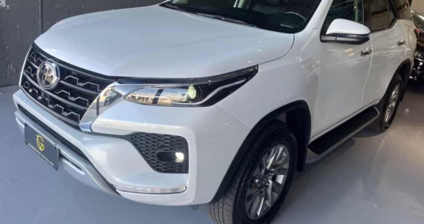 Hilux SW4 2.8 SRX Diesel Automática 2024