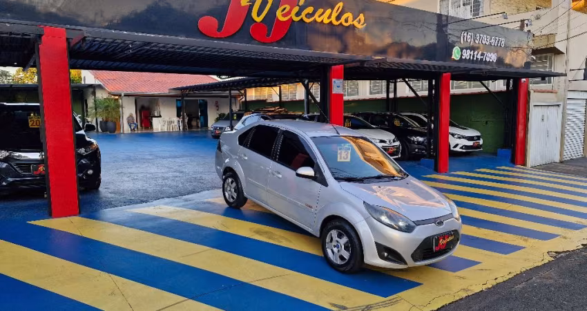 FIESTA 1.6 SEDAN 2013 PRATA 