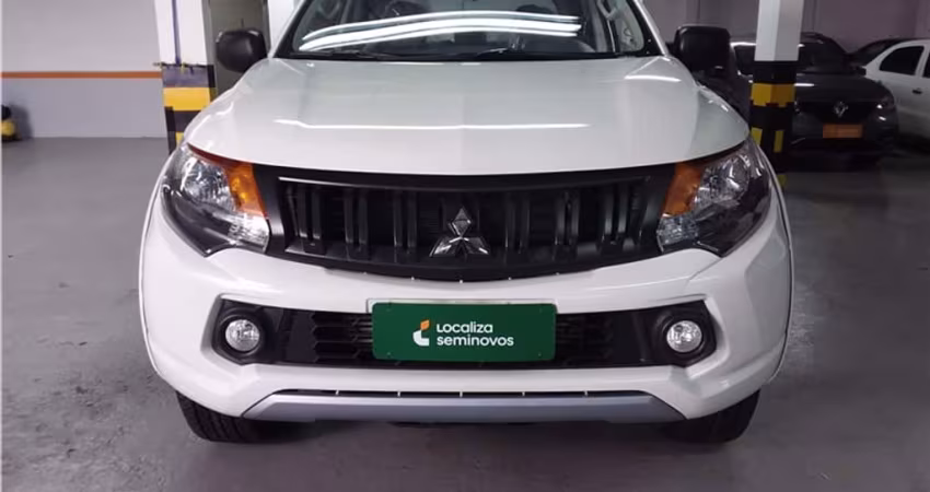 Mitsubishi L200 triton 2023 2.4 16v turbo diesel gl cd 4x4 manual