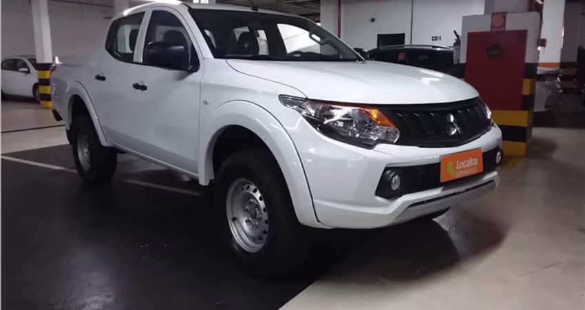 Mitsubishi L200 triton 2023 2.4 16v turbo diesel gl cd 4x4 manual