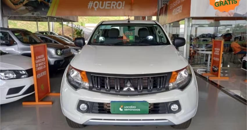 Mitsubishi L200 triton 2023 2.4 16v turbo diesel gl cd 4x4 manual