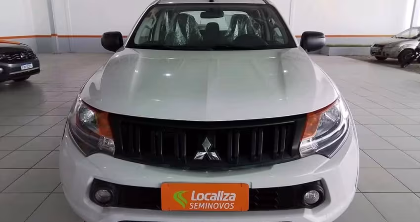 Mitsubishi L200 triton 2023 2.4 16v turbo diesel gl cd 4x4 manual
