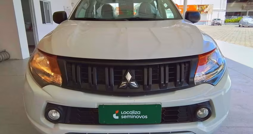 Mitsubishi L200 triton 2023 2.4 16v turbo diesel gl cd 4x4 manual