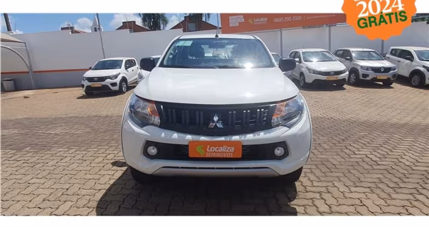 Mitsubishi L200 triton 2023 2.4 16v turbo diesel gl cd 4x4 manual