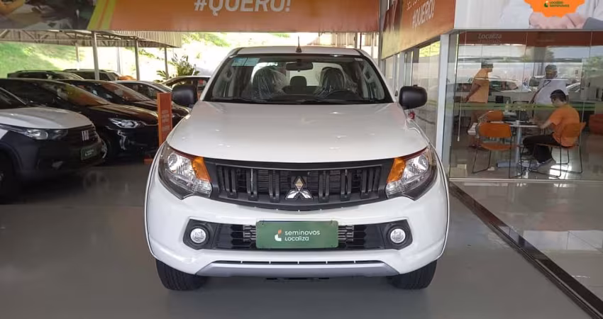 Mitsubishi L200 triton 2023 2.4 16v turbo diesel gl cd 4x4 manual